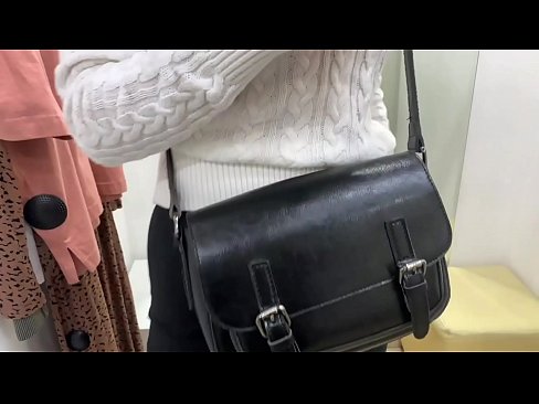 ❤️ Masturbarea în public a tinerei târfe FeralBerry cu un dildo în cabina de probă ❌  at us ro.zhangshumeng.top ❌️